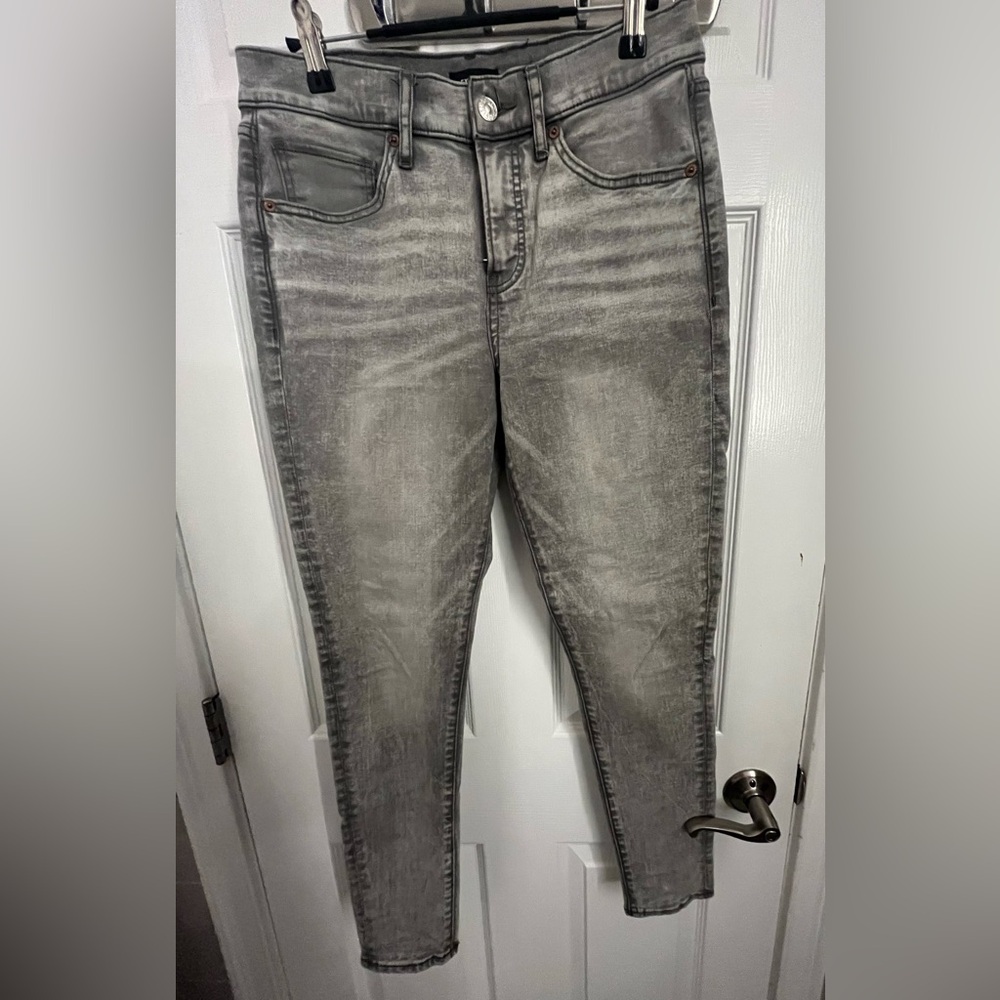 Express Women’s Gray Skinny Mid Rise Jeans 6R